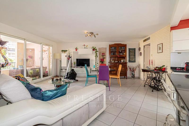 Appartement - 85 m² - 4 pièces