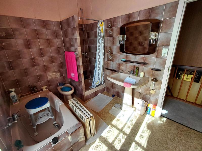 Maison - 160 m² - 5 pièces