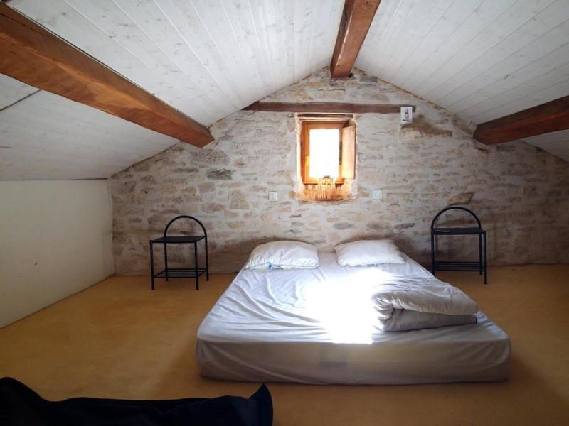 Maison en pierre - 135 m² - 7 pièces