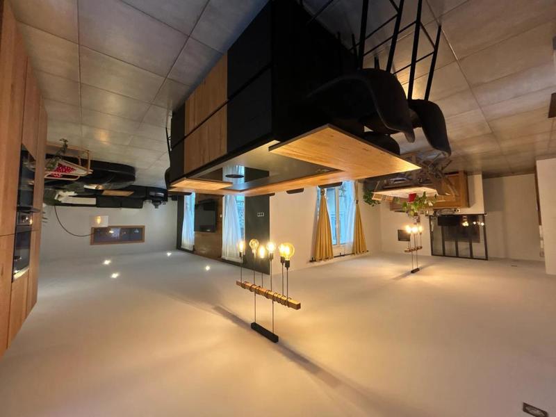 Maison - 190 m² - 2 pièces