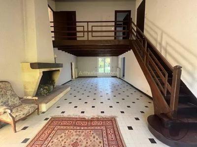 Maison - 195 m² - 5 pièces