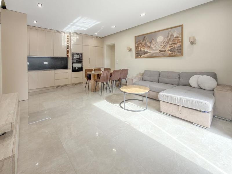 Appartement - 81 m² - 4 pièces