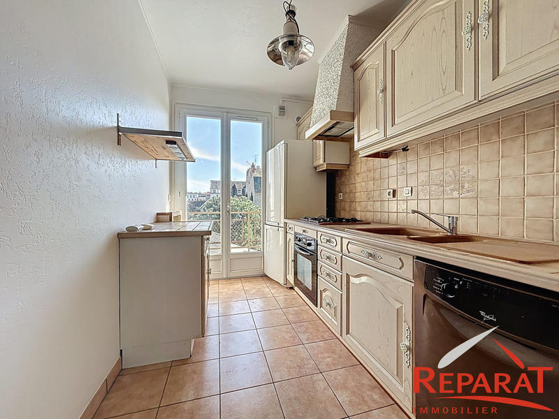 Appartement - 102 m² - 5 pièces