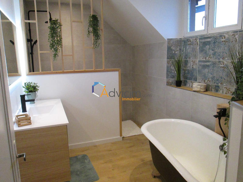 Maison - 142 m² - 7 pièces