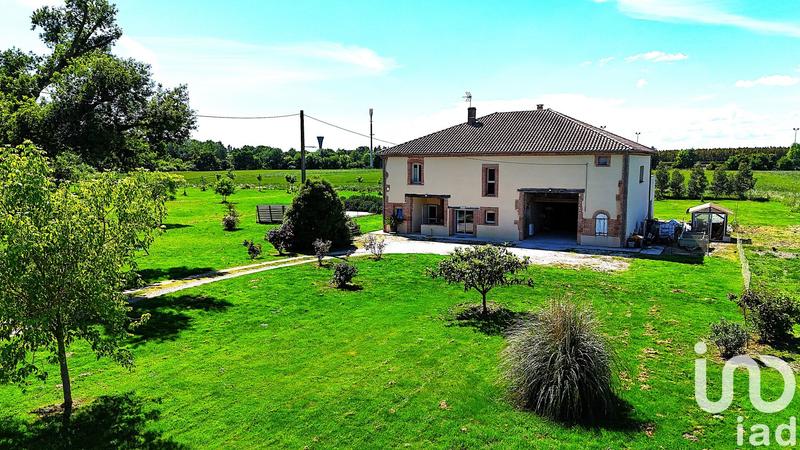 Maison - 305 m² - 8 pièces