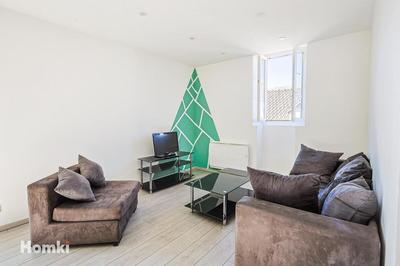 Immeuble - 122 m² - 9 pièces