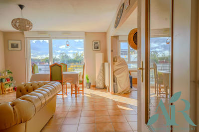 Appartement - 88 m² - 4 pièces