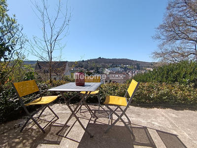 Maison - 323 m² - 8 pièces