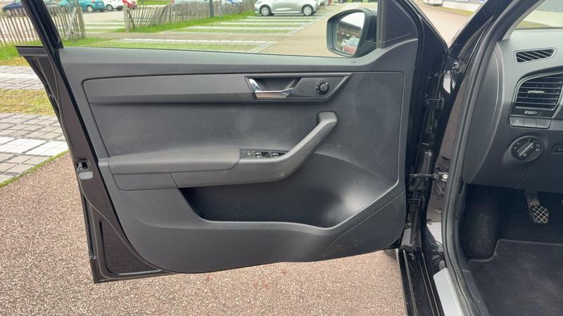 Skoda Fabia 1.0 Mpi 60.0 Drive 125 Ans