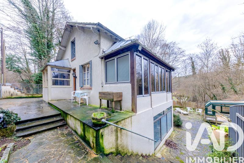 Maison - 198 m² - 8 pièces