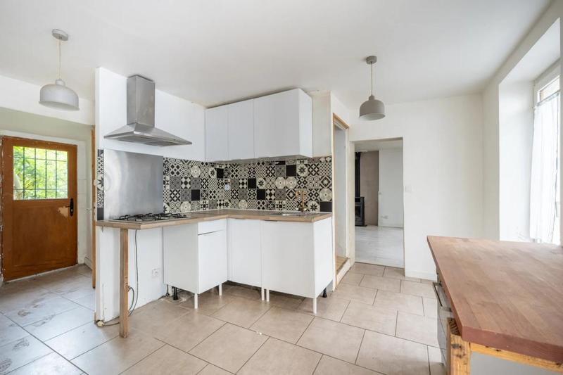 Maison - 88 m² - 6 pièces