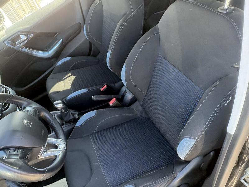 Peugeot 208 Vti 82cv Allure Bvm5 Equiper Superethanol