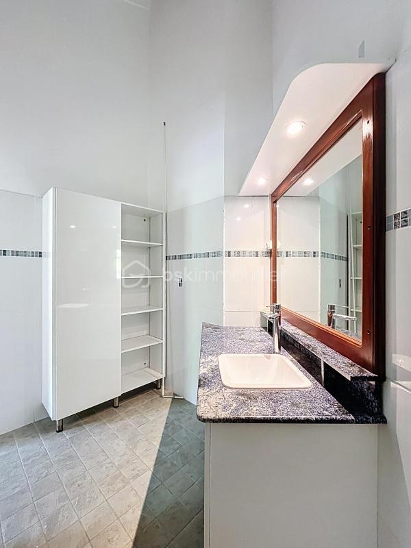 Maison - 199 m² - 5 pièces