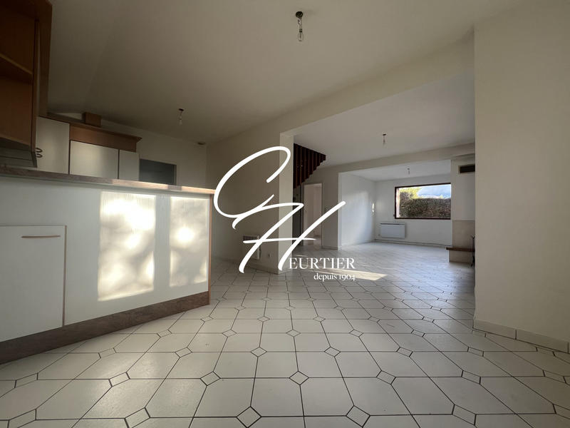 Villa - 99 m² - 5 pièces