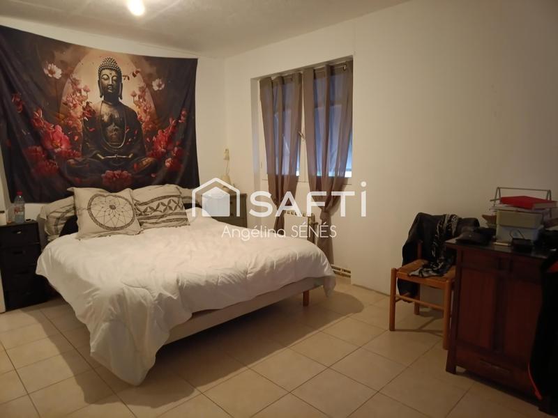 Maison - 300 m² - 16 pièces