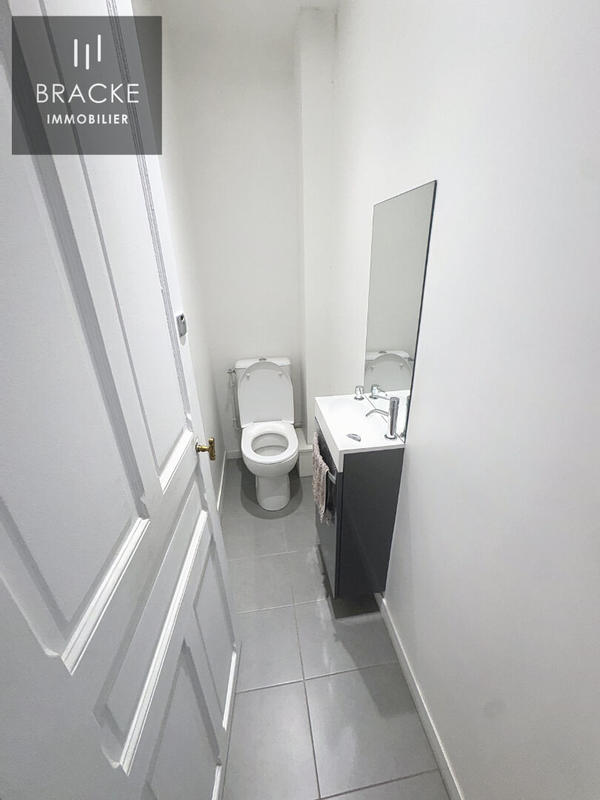 Bureau - 98 m² - 5 pièces