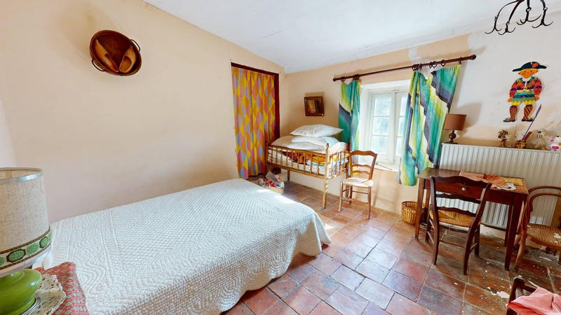 Maison - 181 m² - 8 pièces