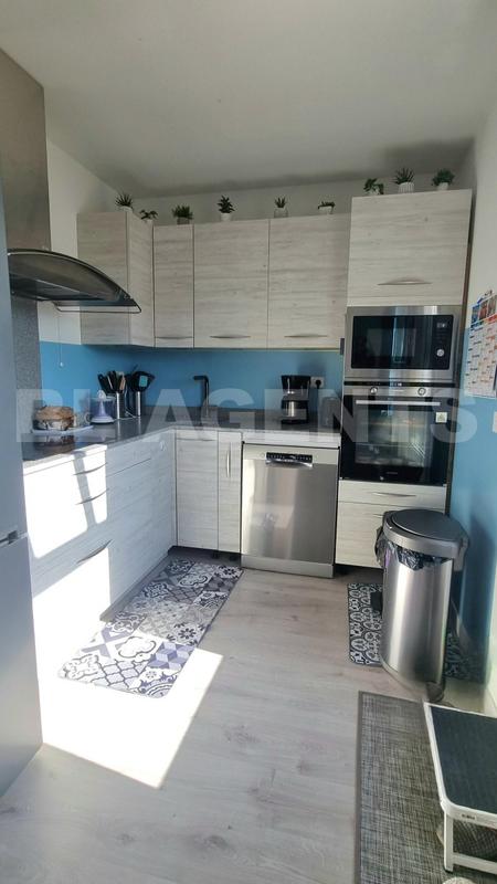 Appartement - 83 m² - 4 pièces