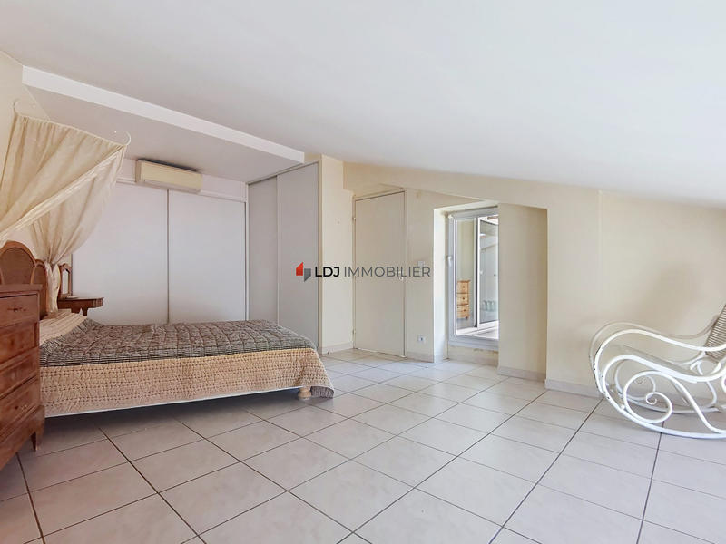 Appartement - 116 m² - 5 pièces