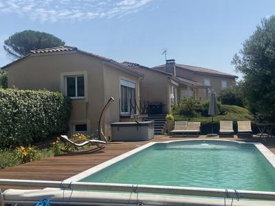 Maison contemporaine - 172 m² - 7 pièces