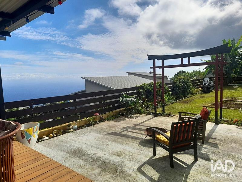 Maison - 94 m² - 5 pièces