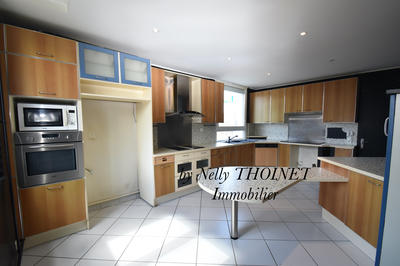 Appartement - 141 m² - 5 pièces