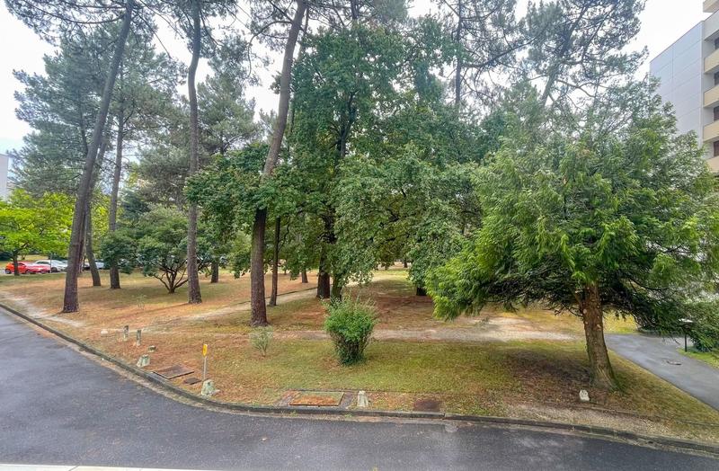 Appartement - 120 m² - 6 pièces