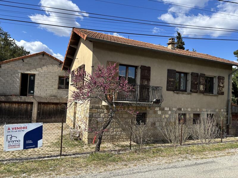 Maison - 67 m² - 3 pièces