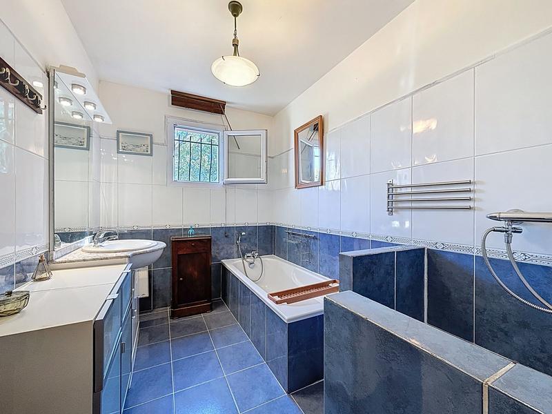 Villa - 120 m² - 5 pièces