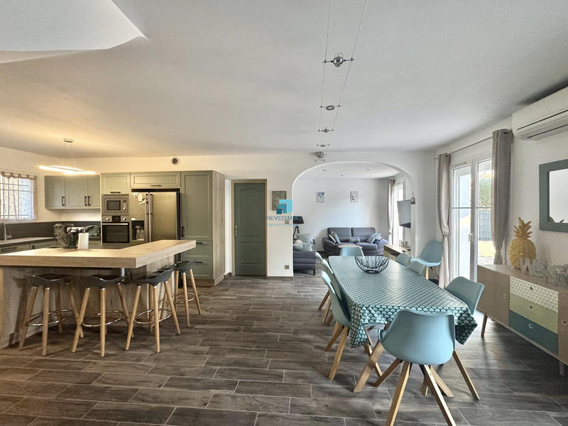 Maison - 97 m² - 5 pièces