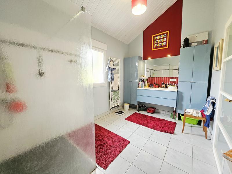 Corps de ferme - 200 m² - 7 pièces