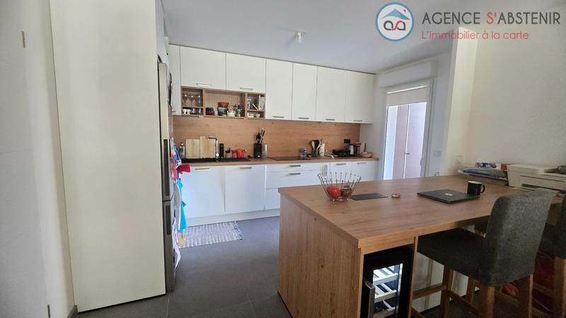 Appartement - 82 m² - 4 pièces