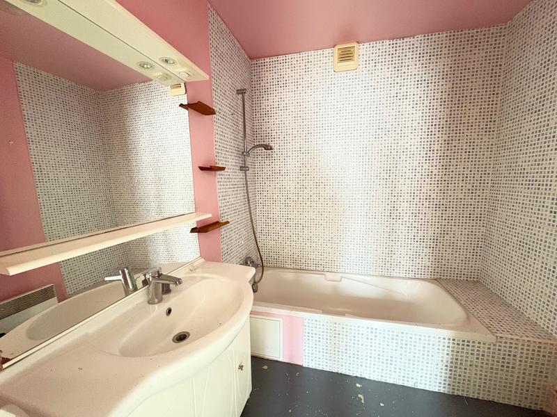 Appartement - 92 m² - 5 pièces