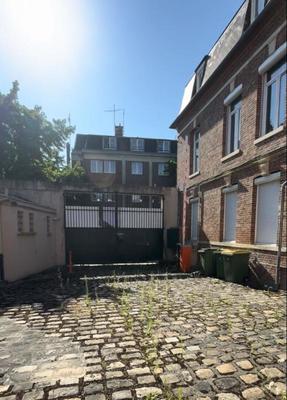 Immeuble - 1 200 m² - 22 pièces