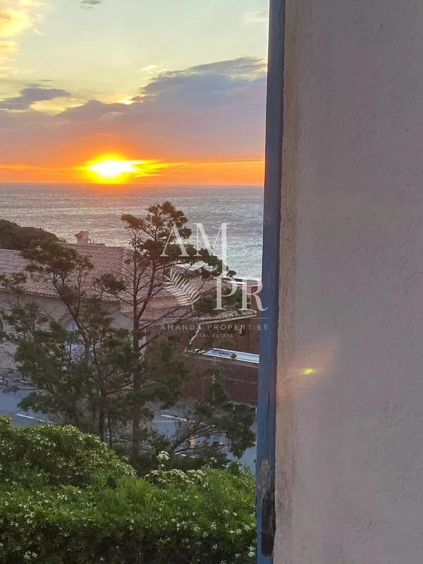 Villa - 200 m² - 6 pièces