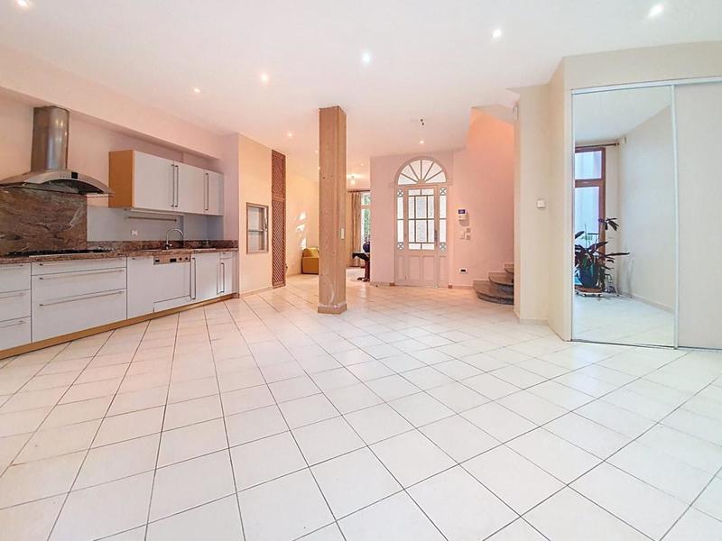 Maison bourgeoise - 193 m² - 6 pièces