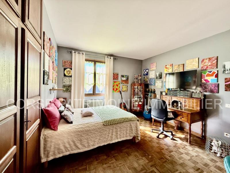 Maison - 174 m² - 10 pièces