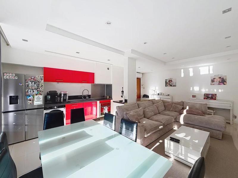 Appartement - 70 m² - 3 pièces