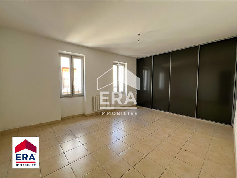 Appartement - 160 m² - 6 pièces