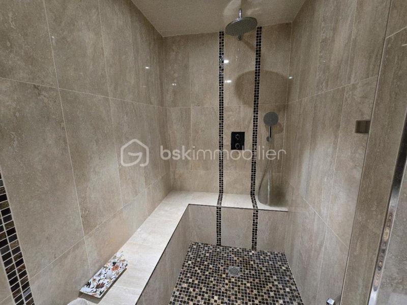 Maison - 120 m² - 3 pièces