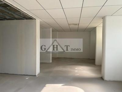 Bureau - 541 m²