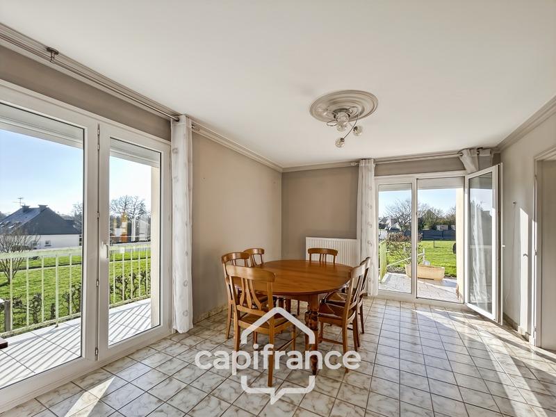 Maison - 140 m² - 8 pièces