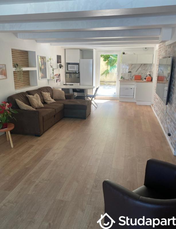 Chambre - 12 m² - 1 pièce