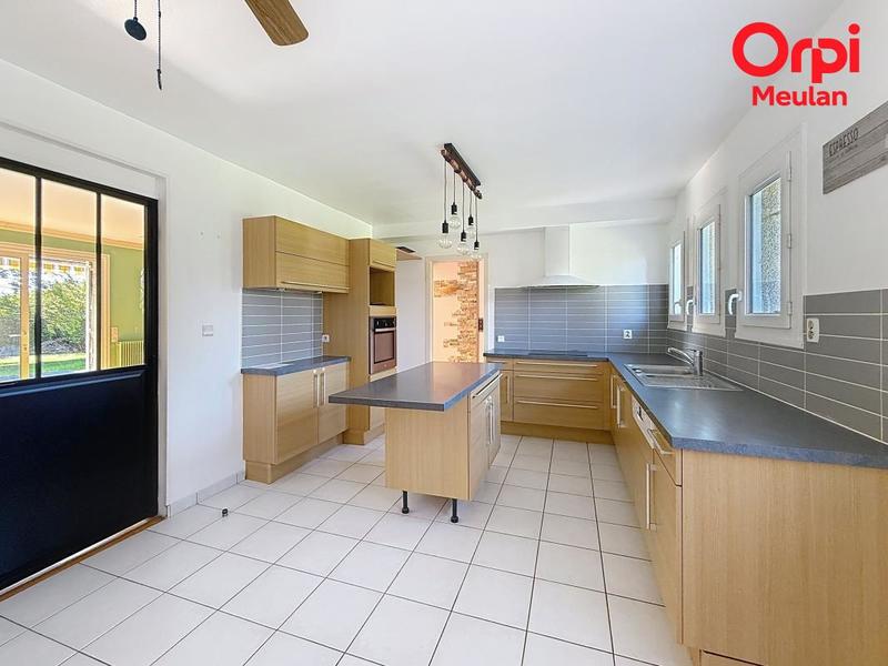 Maison - 143 m² - 8 pièces