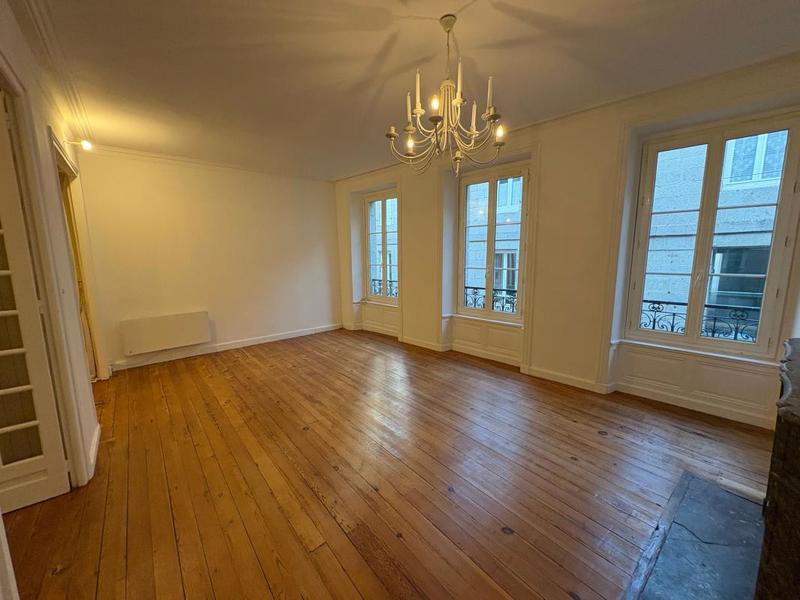 Appartement - 67 m² - 2 pièces