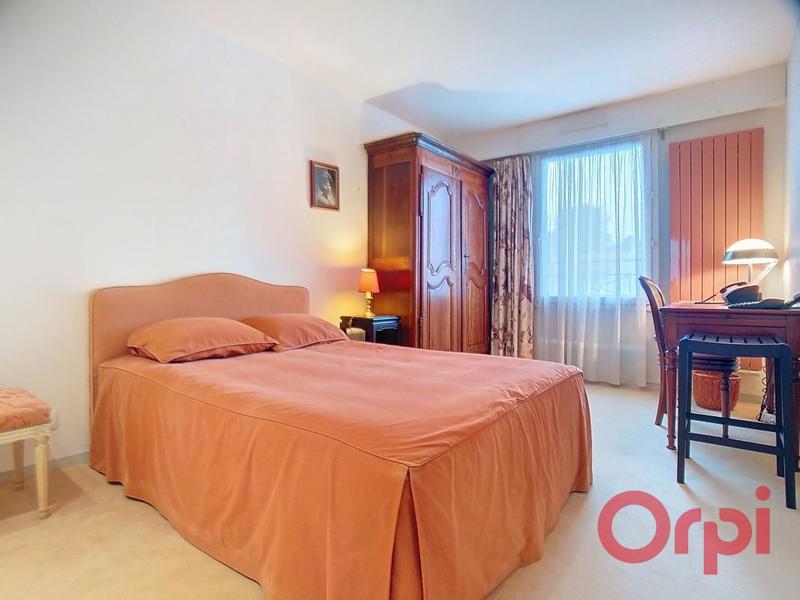 Appartement - 133 m² - 4 pièces