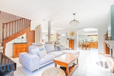 Maison - 140 m² - 6 pièces