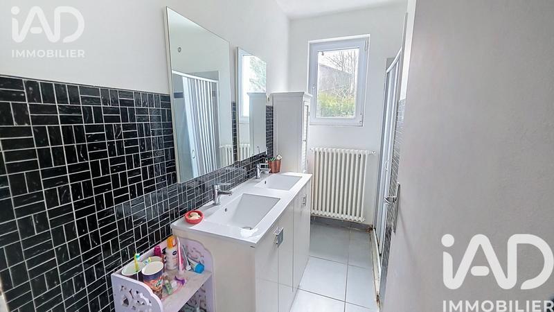 Maison - 95 m² - 5 pièces