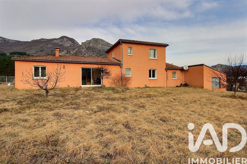 Maison - 171 m² - 5 pièces