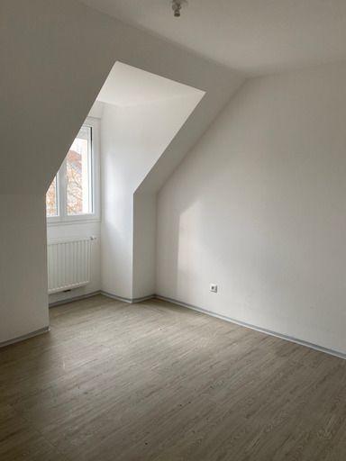 Maison - 85 m² - 5 pièces